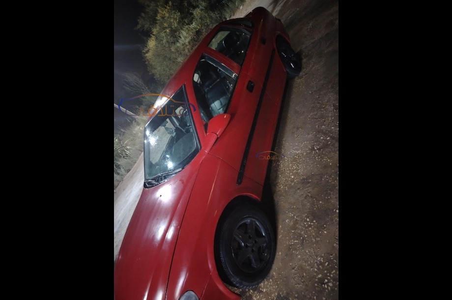 Vectra Opel احمر