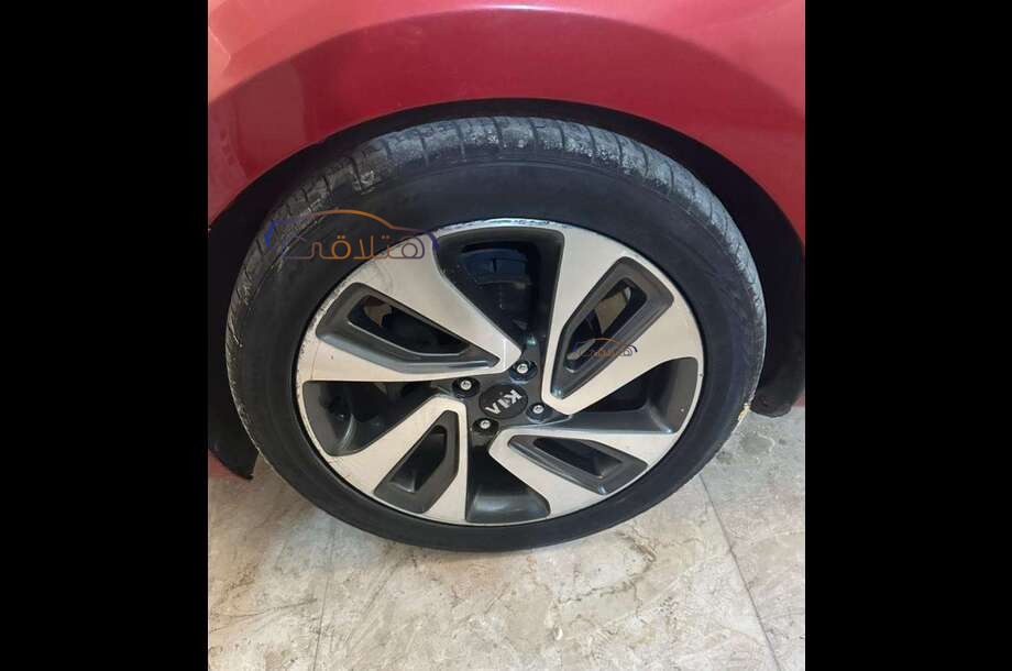 Rio Kia احمر