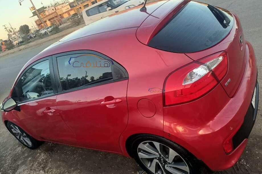 Rio Kia احمر