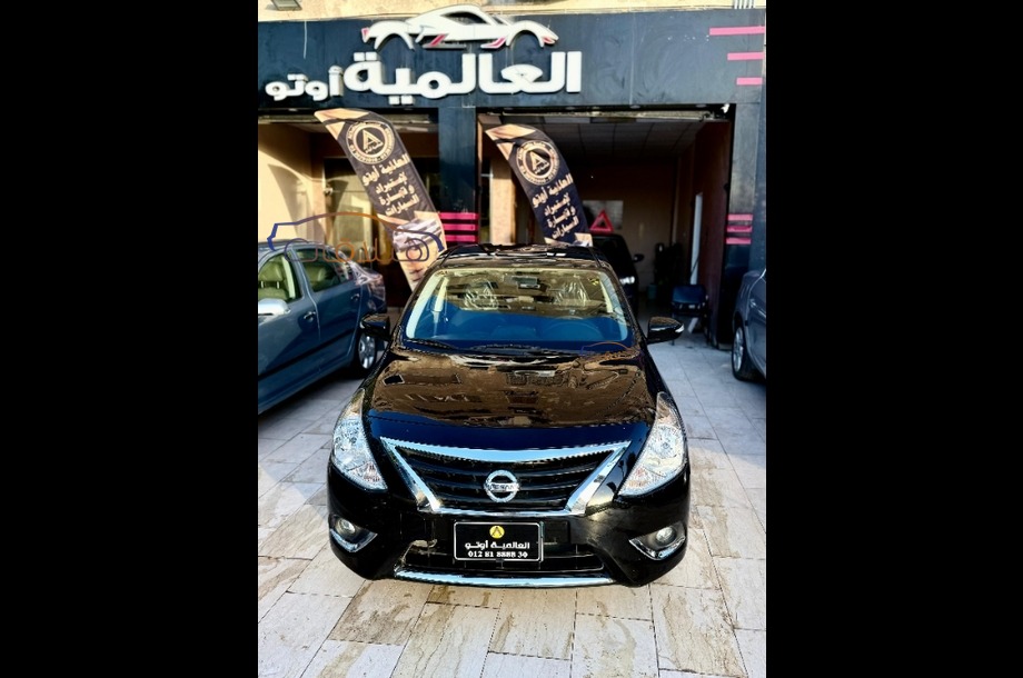Sunny Nissan Black