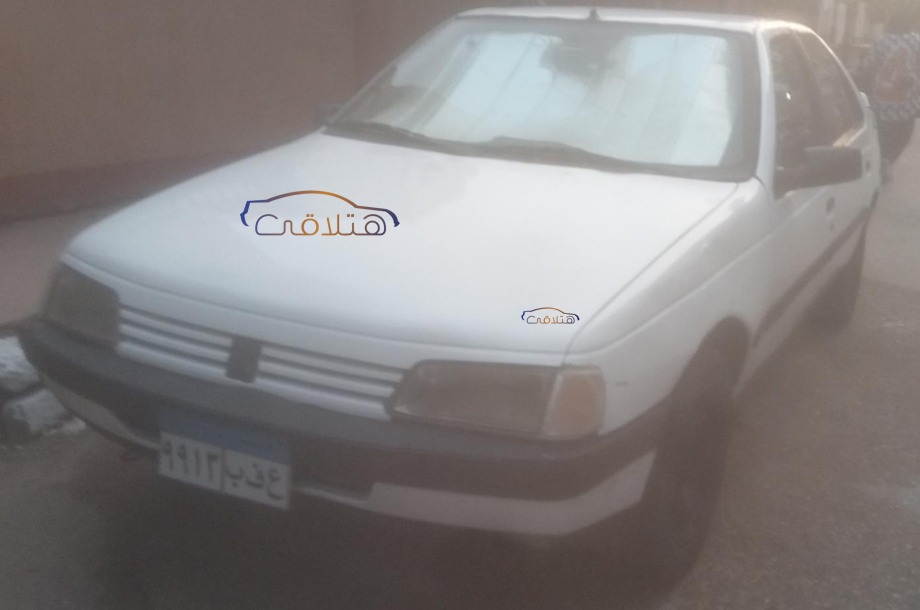 405 Peugeot أبيض