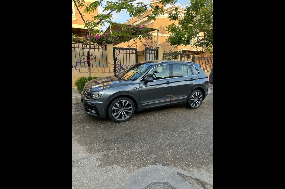 Tiguan Volkswagen فضي