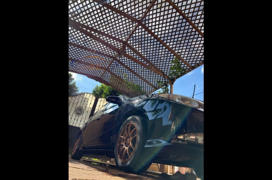 Elantra Hyundai أسود