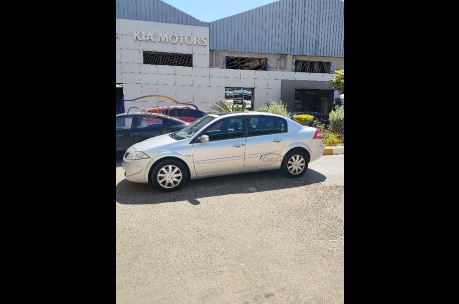 Megane Renault Silver