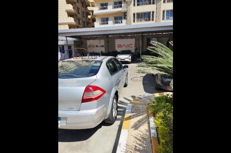 Megane Renault Silver