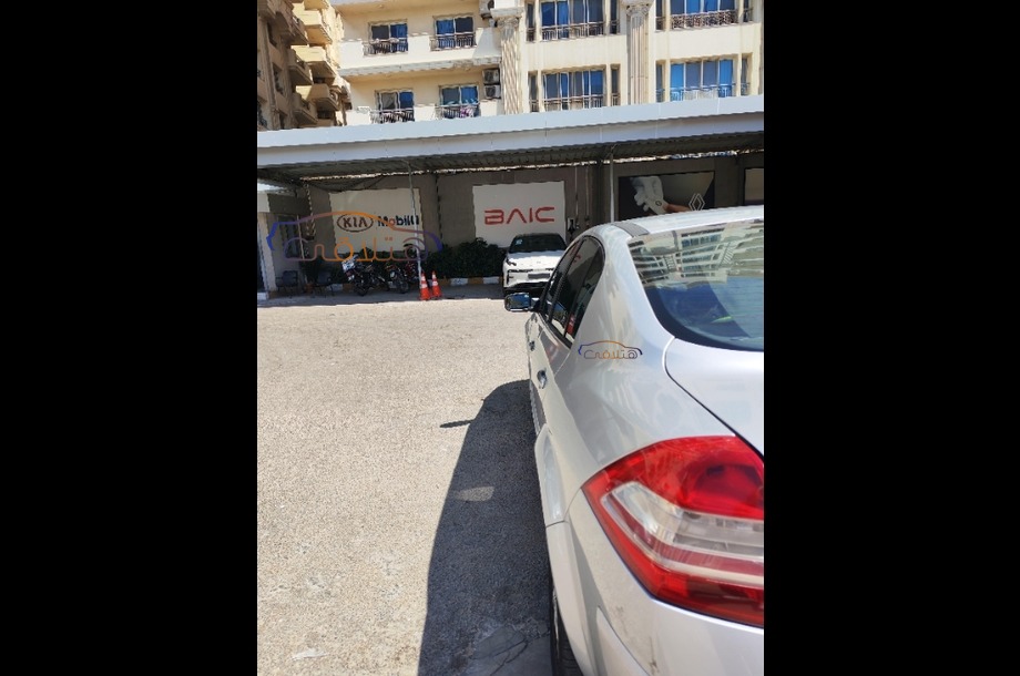 Megane Renault Silver