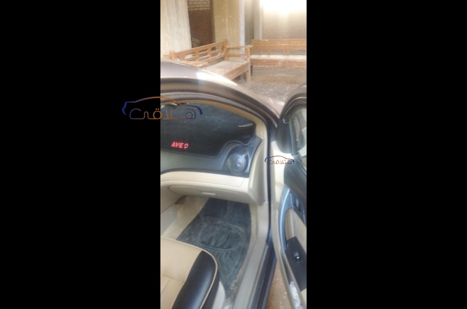 Aveo Chevrolet Silver