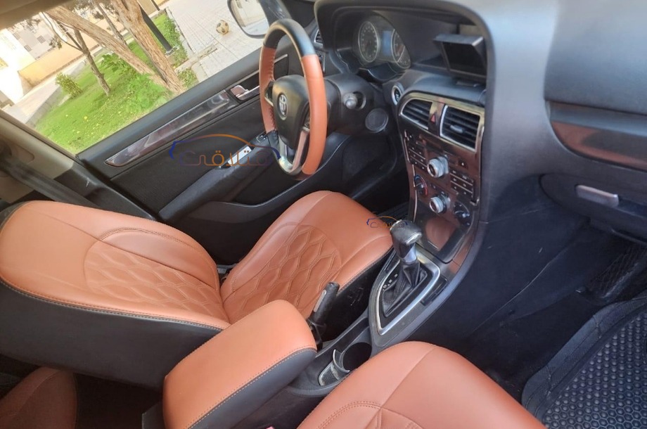 V5 Brilliance أسود