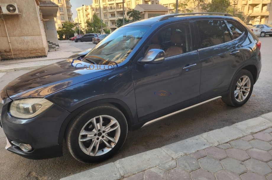 V5 Brilliance أسود