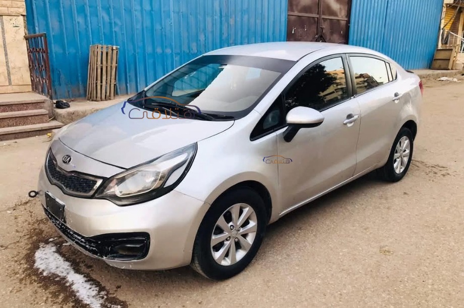 Rio Kia فضي