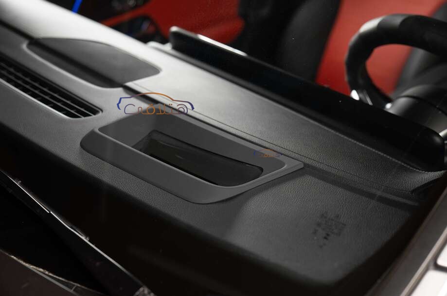 GLA 200 Mercedes رمادي