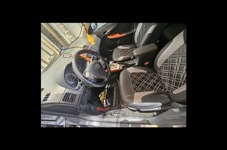 Corolla Toyota رمادي