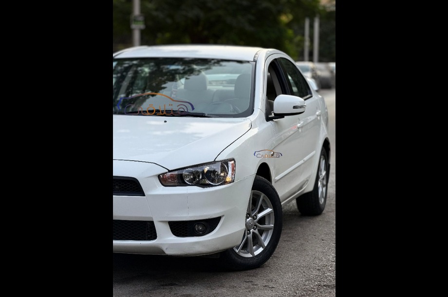 Lancer EX Shark Mitsubishi أبيض