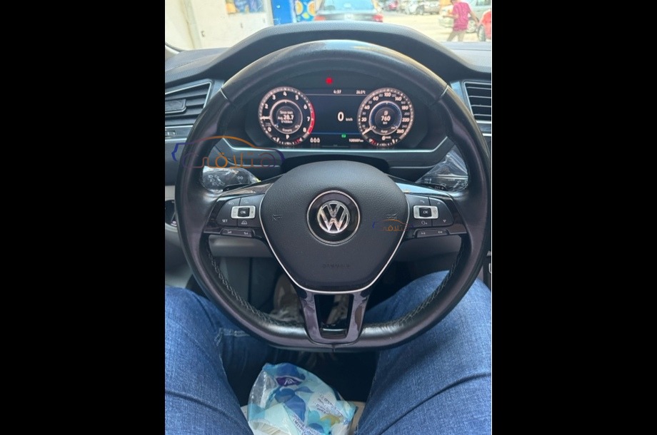 Tiguan Volkswagen أسود