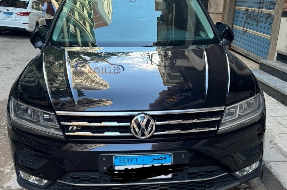 Tiguan Volkswagen أسود