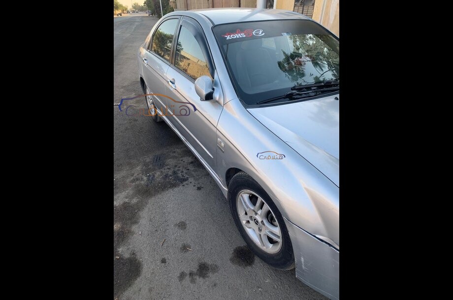Cerato Kia فضي