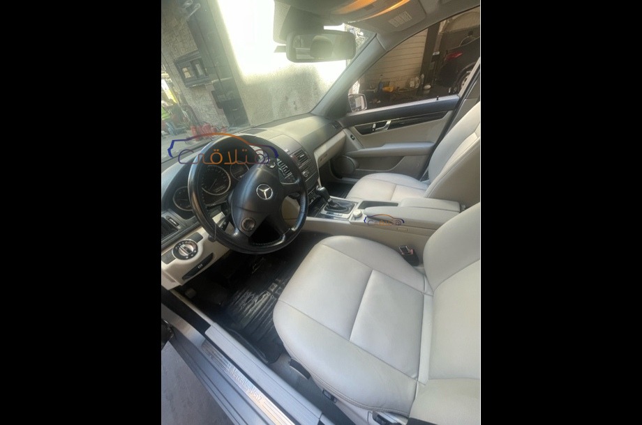 C 180 Mercedes Dark grey