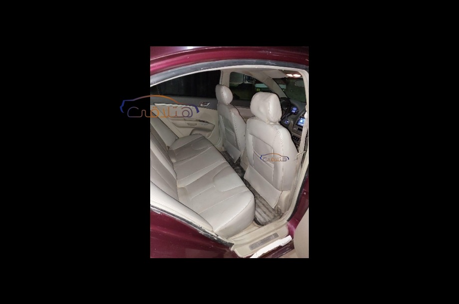 Emgrand 7 Geely احمر غامق