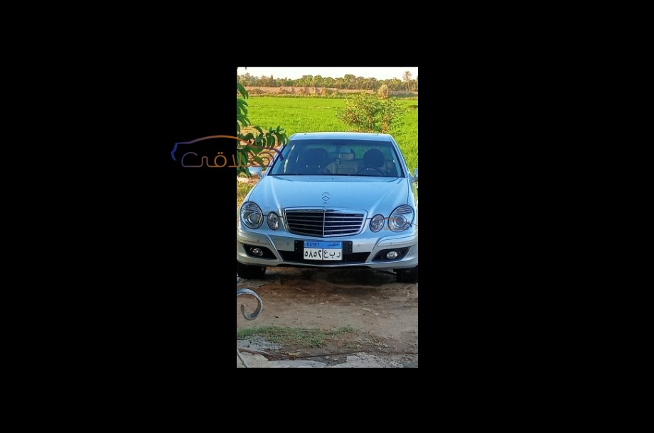 E 200 Mercedes فضي