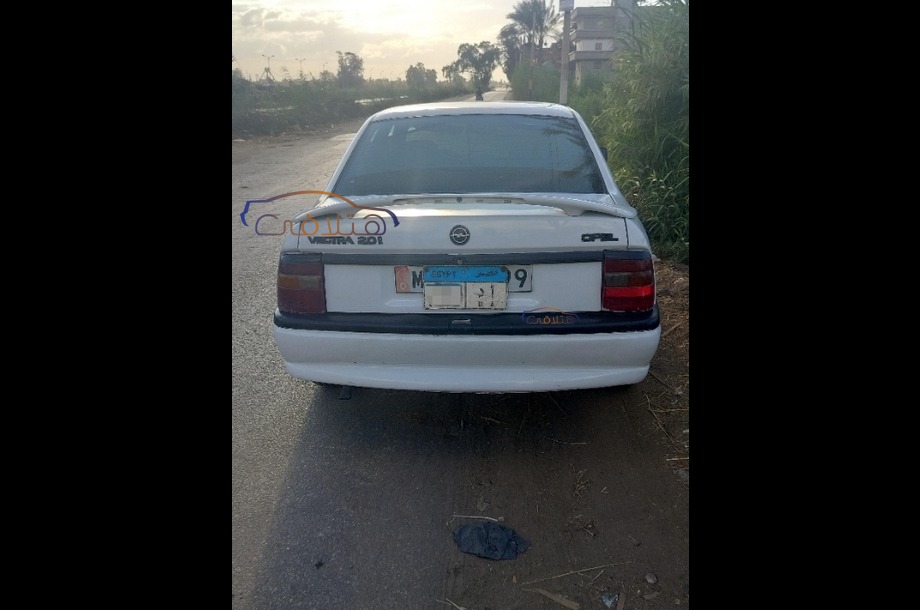 Vectra Opel أبيض
