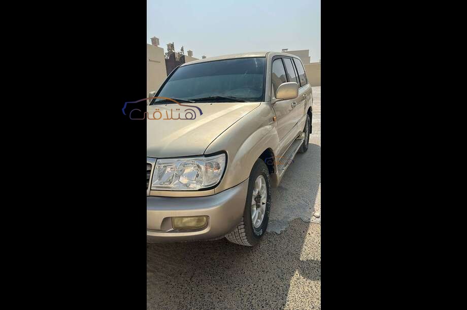 Land Cruiser Toyota Beige