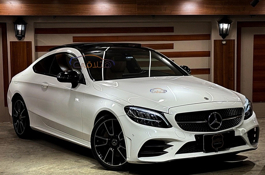 C 300 Mercedes White