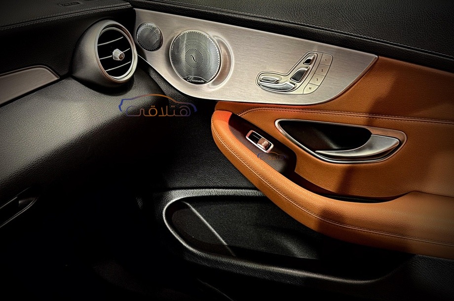 C 300 Mercedes White