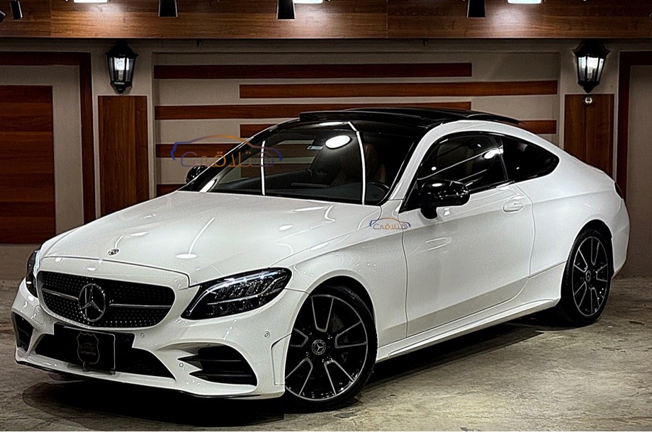 C 300 Mercedes White