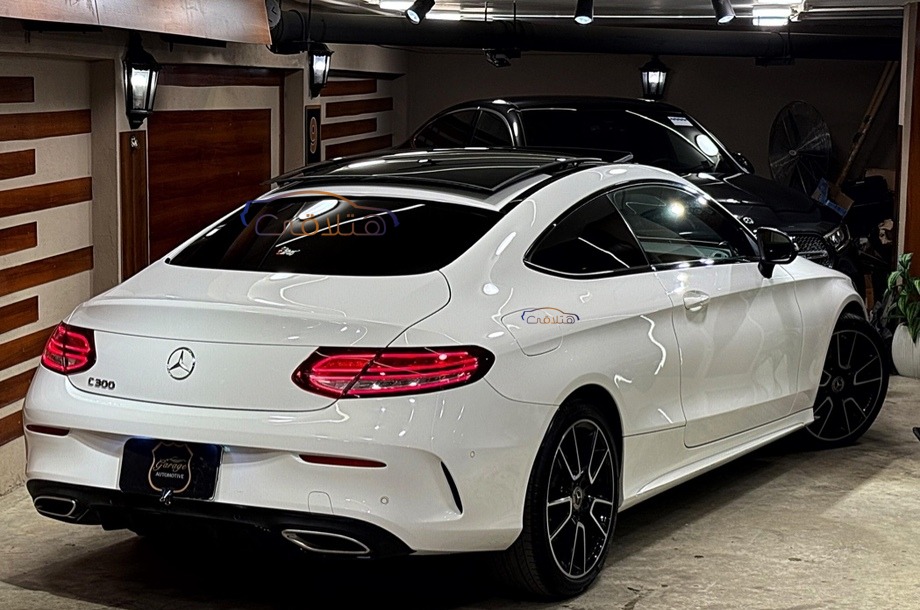 C 300 Mercedes White