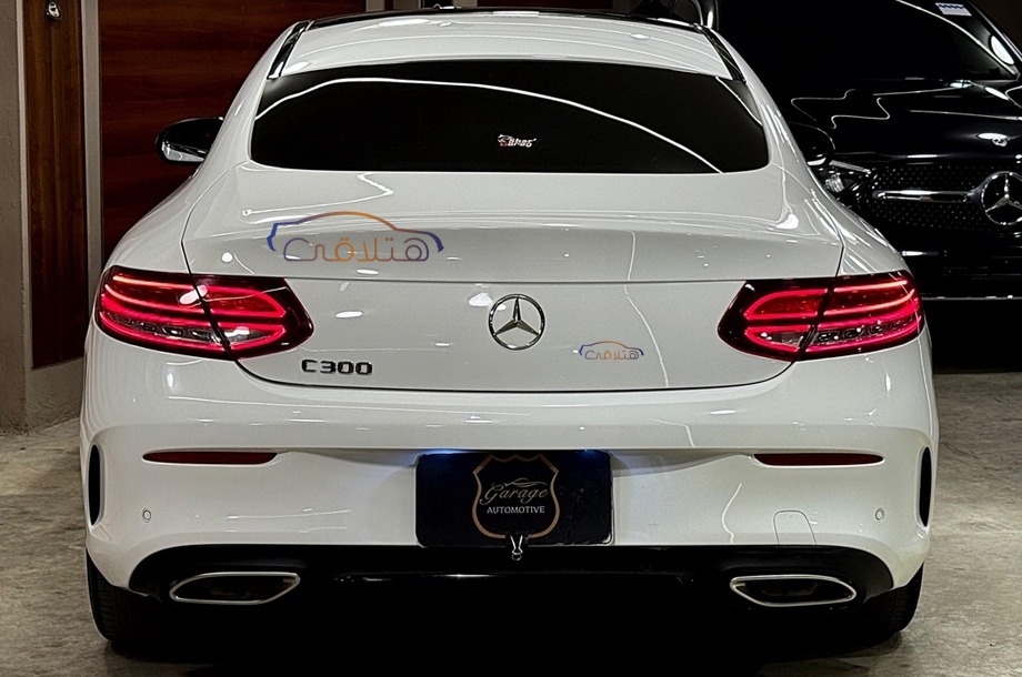 C 300 Mercedes White