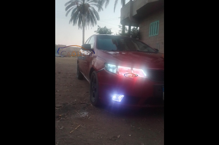 Cerato Kia احمر غامق