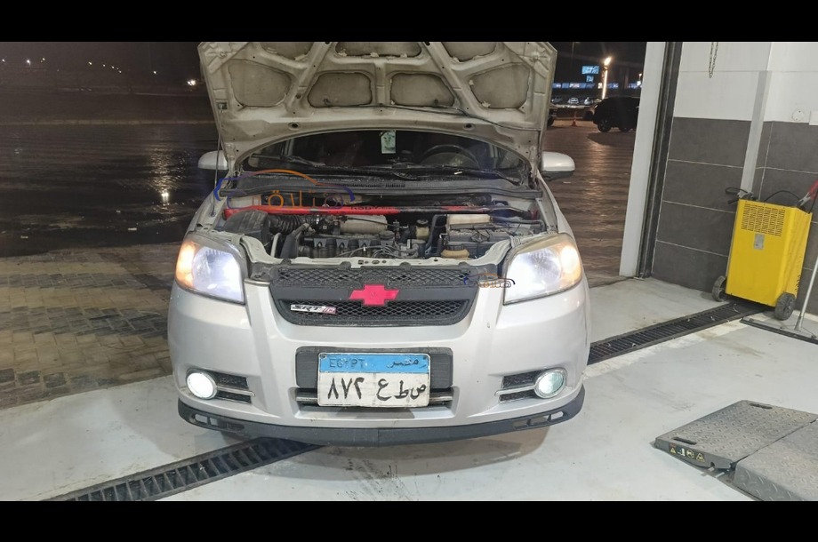 Aveo Chevrolet Silver