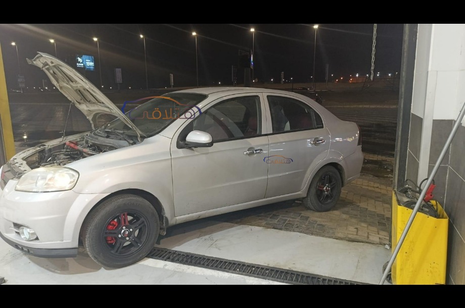 Aveo Chevrolet Silver