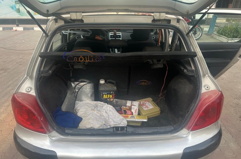 307 Peugeot ذهبي