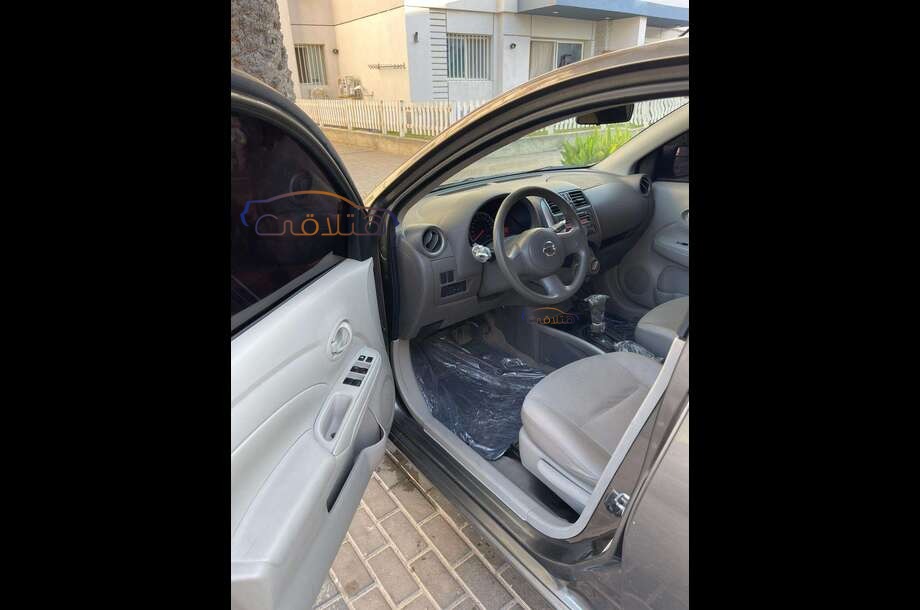 Sunny Nissan موكا