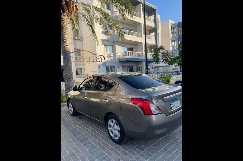 Sunny Nissan موكا