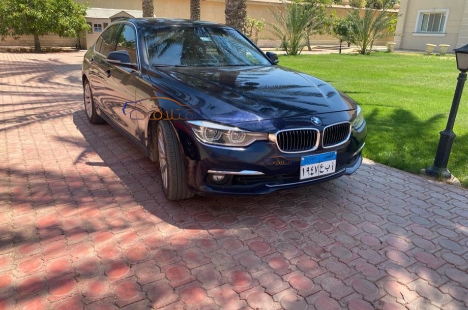 318 BMW أزرق