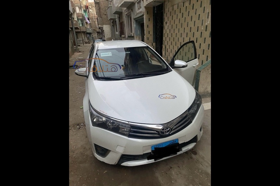 Corolla Toyota White