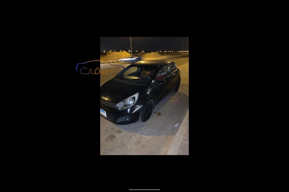 Rio Kia أسود