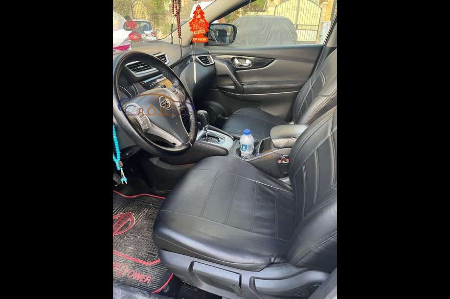 Qashqai Nissan White