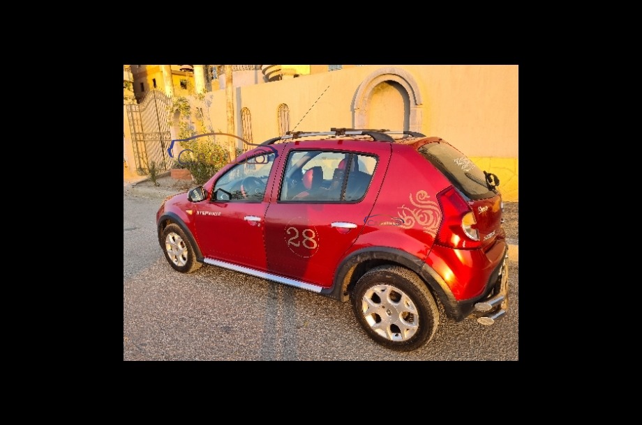 Sandero Step Way Renault احمر