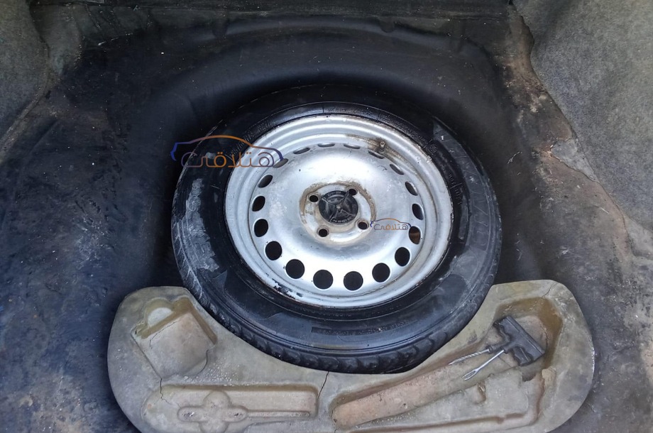 Vectra Opel أسود