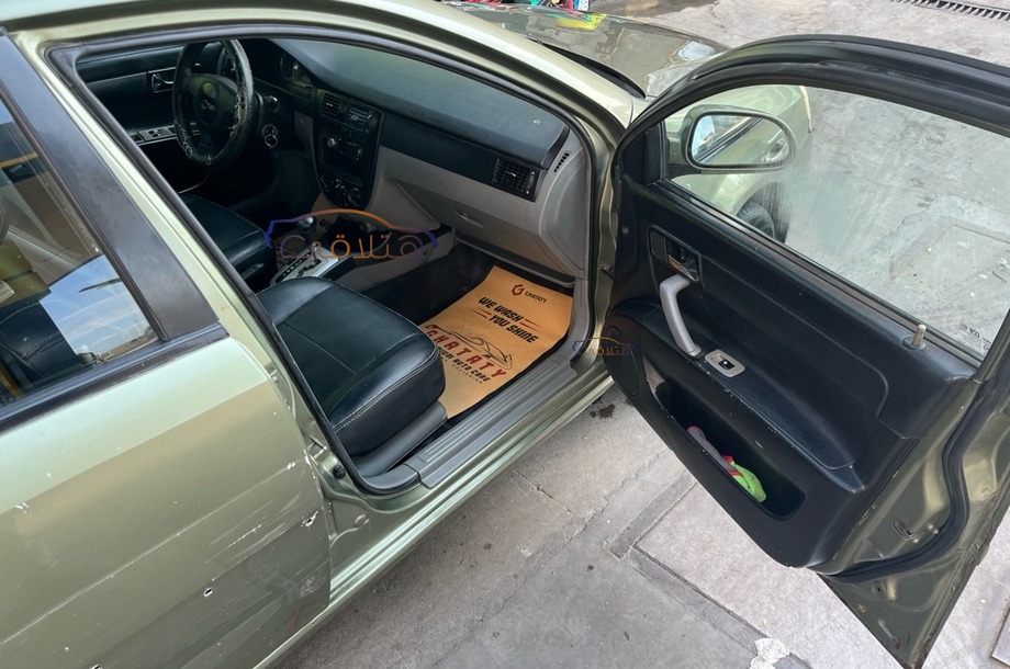 Optra Chevrolet Green