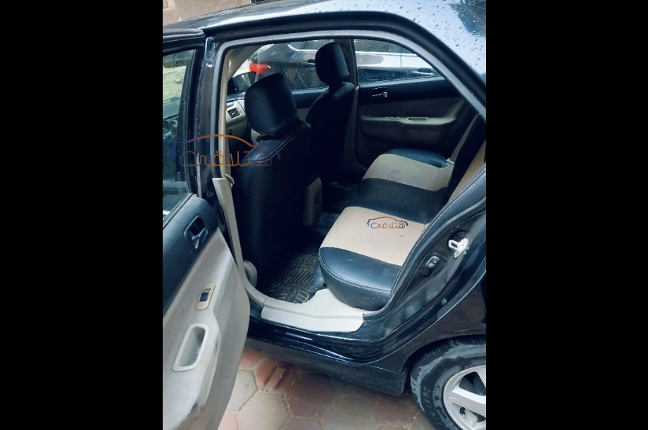 Lancer Puma Mitsubishi أسود
