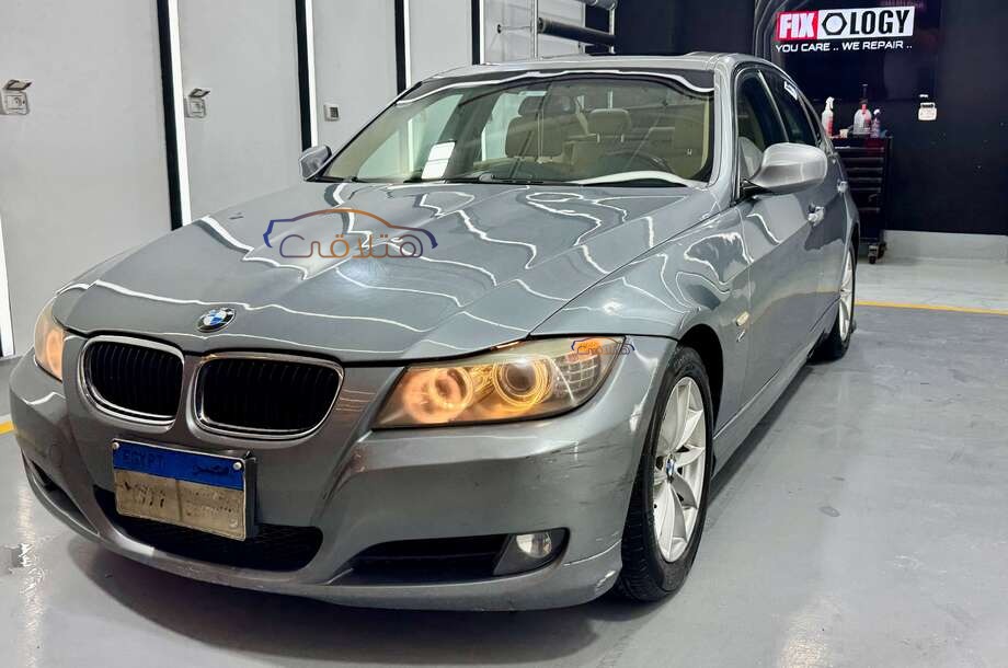 320 BMW Gray