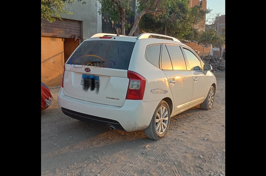 Carens Kia بيج