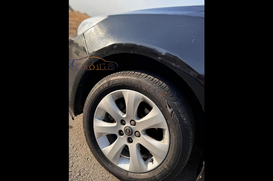 Astra Opel أسود