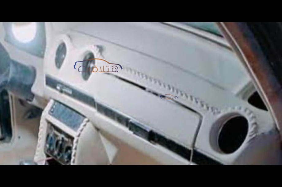 200 Mercedes أخضر