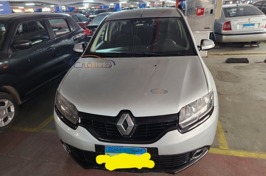 Logan Renault فضي