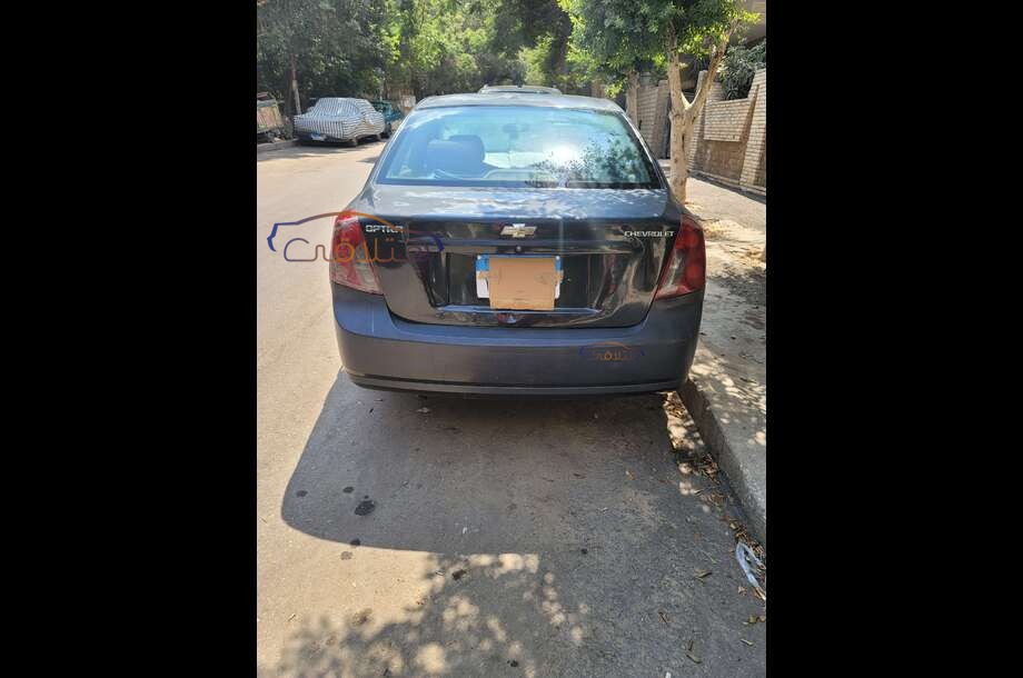 Optra Chevrolet أسود